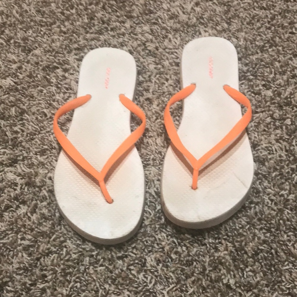 Womens flip flops